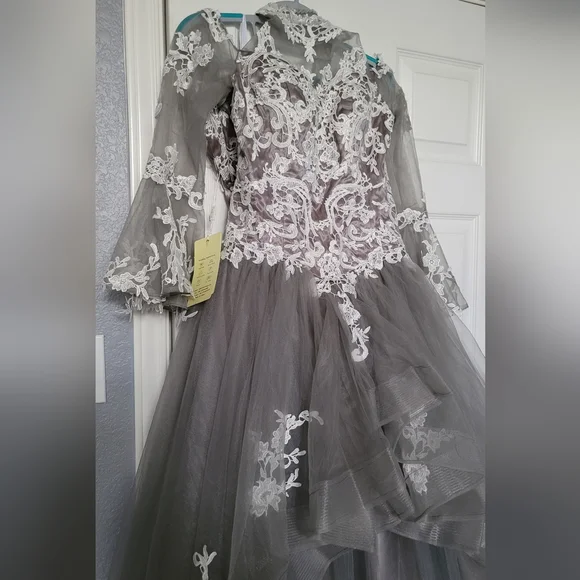 slim fit dress slacks Lace Applique Off-the-Shoulder Tulle Ball-Gown Prom Dress with Sweep T –  27dress main image 0